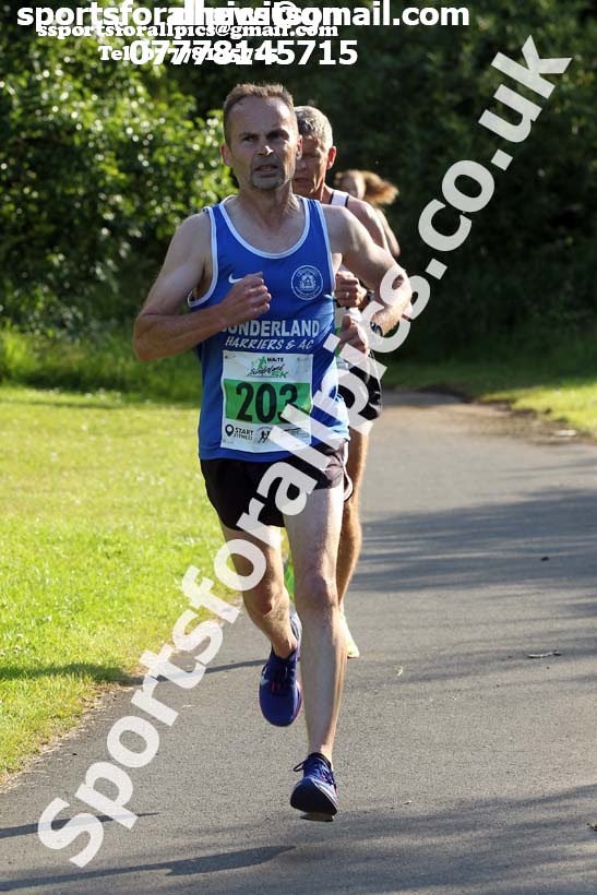 Sunderland Veterans 5k, Sunderland 5k Road Race, Silksworth, Sunderland. Photo: David T. Hewitson/Sports for All Pics